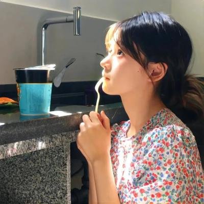 百劫红颜不了情